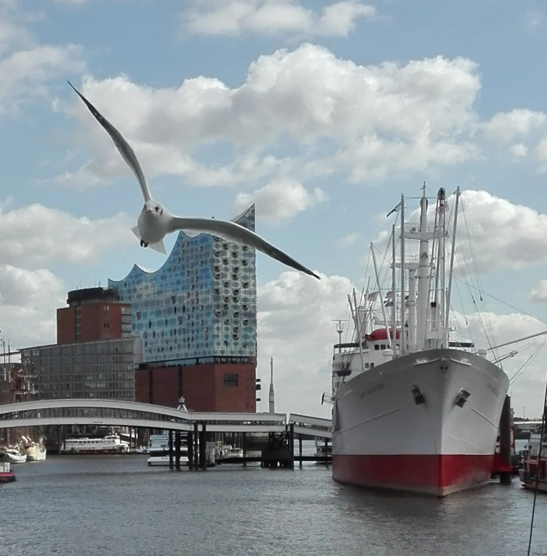 Elbphilharmonie | © B. Schleiffer