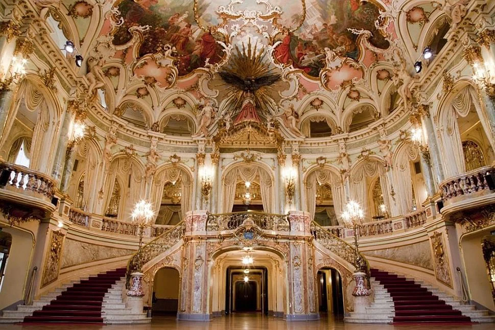 Foyer Großes Haus Wiesbaden | © Sven Helge Czichy